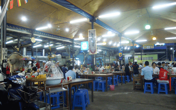 バンコクのフワイクワーン市場