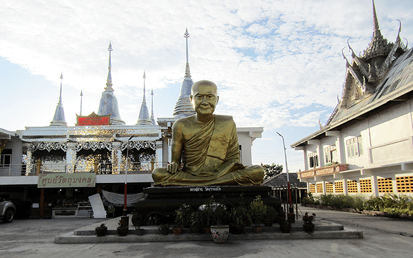 タイのサムットサコーンのパンタイ ノラシン祠