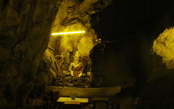 ペチャブリーのカオルアン洞窟