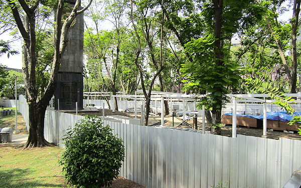 バンコクMRTパポンヨティン駅のサムデットヤ公園