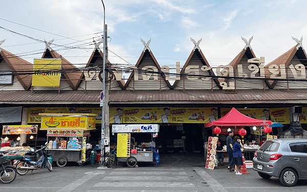 チェンマイ市街地市場