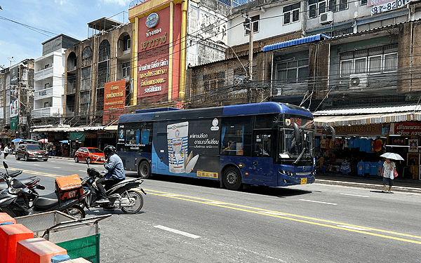 バンコクのバス48/3-11番