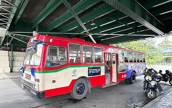 バンコク5番のバス