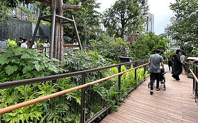 バンコク、シーロムのセントラルパーク