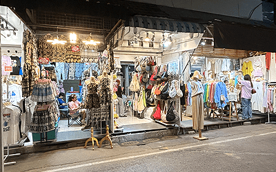 バンコクのチャットチャック・ナイトマーケット