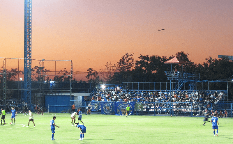 タイFAカップ、カスタムズVSブリーラム