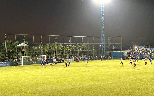 タイFAカップ、カスタムズVSブリーラム