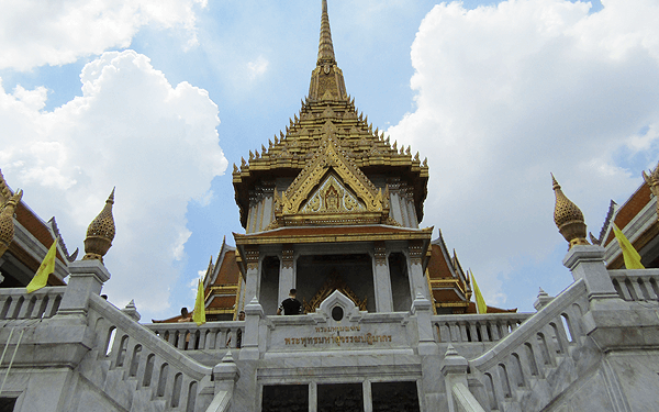 バンコクヤワラーのワット・トライミット