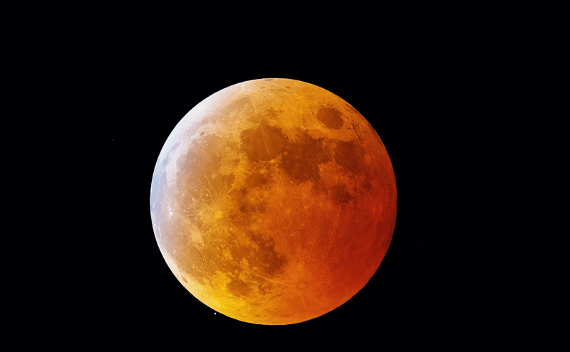 タイの皆既月食