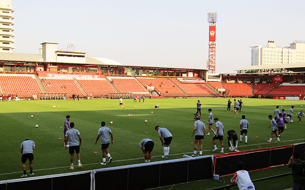 タイリーグ、ムアントンVSチェンライ